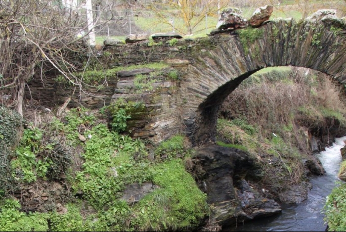 puente romano de entoma